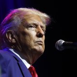 Si Donald Trump fait partie des personnes poursuivies, il s'agirait de sa quatrième inculpation pénale en moins de six mois.